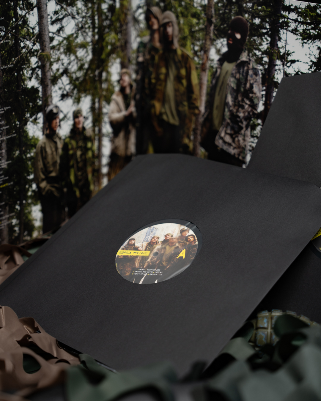 Sørsia Mixtape, inner sleeves